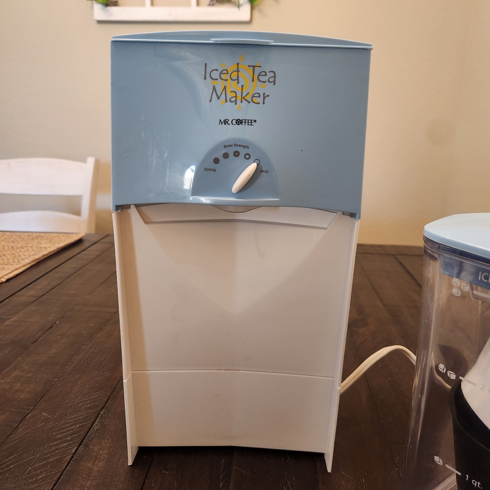 Mr. Coffee Iced Tea or Ice Coffee Maker Model TM50P 3-Quart Pitcher - Picture 10 of 11
